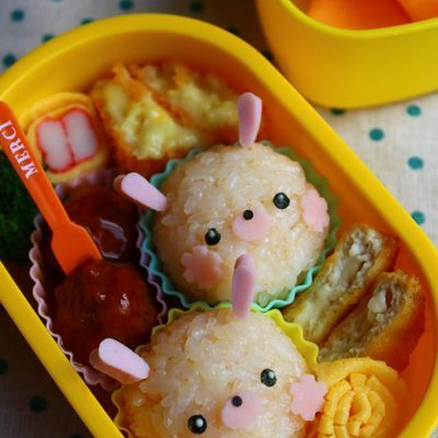 キャラ弁**ピンクうさぎさんおにぎり
