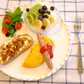 朝食プレート☆クリチとイチヂクのオープンサンド　オムレツ　フルーツヨーグルト　サラダ
