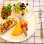 朝食プレート☆クリチとイチヂクのオープンサンド　オムレツ　フルーツヨーグルト　サラダ