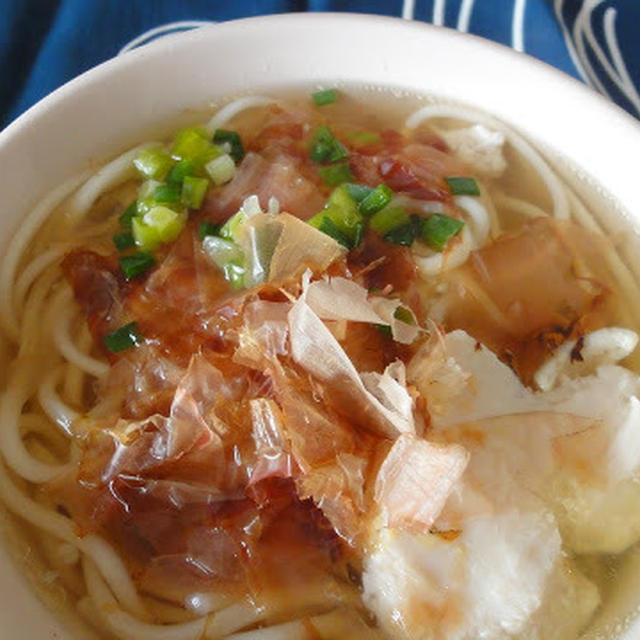 【うどんで昼ごはん】鶏ハムのゆで汁でうどん〜♪