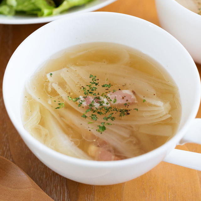 【レシピ】スープに悩んだときはコレ！新玉ねぎとベーコンの洋風スープ