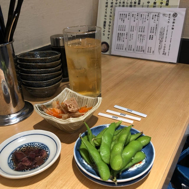 原宿でせんべろ サーモン丼 熊だ いくら丼の店、自由が丘 波の の系列店