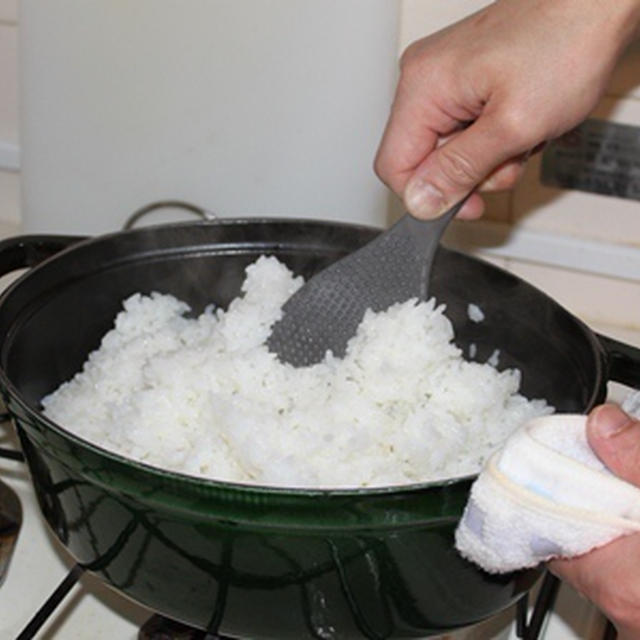 ■そろそろ前に向かないと！！！　　ストウブでごはんを炊いてみる。