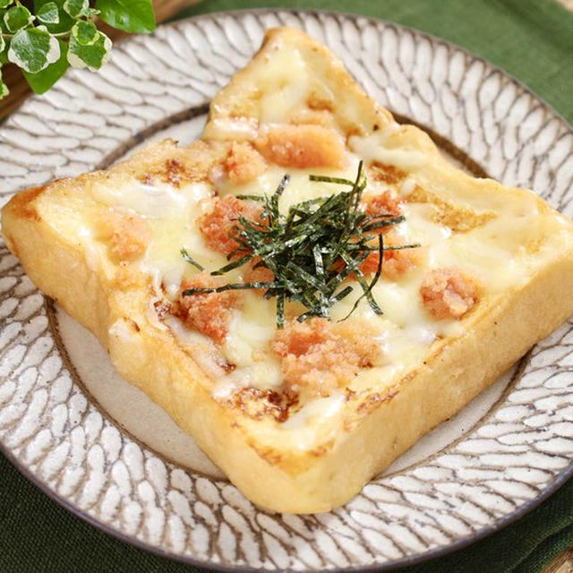 まるでだし巻き卵！【明太チーズフレンチトースト】