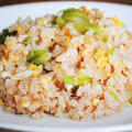 ピリ辛な辛子明太子とにんにくが食欲をそそる♪バターでまろやか♪ガーリックバター明太子チャーハン