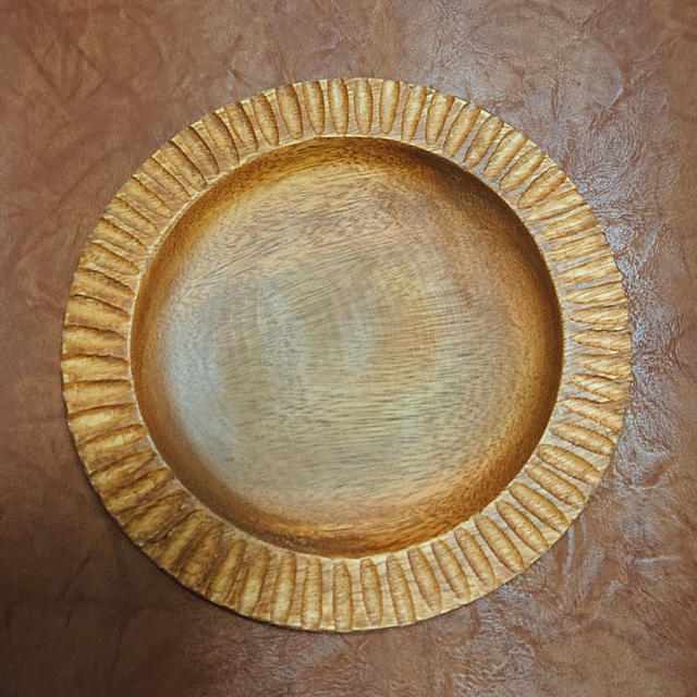 ナチュラルキッチンの木の皿&木の箸置き