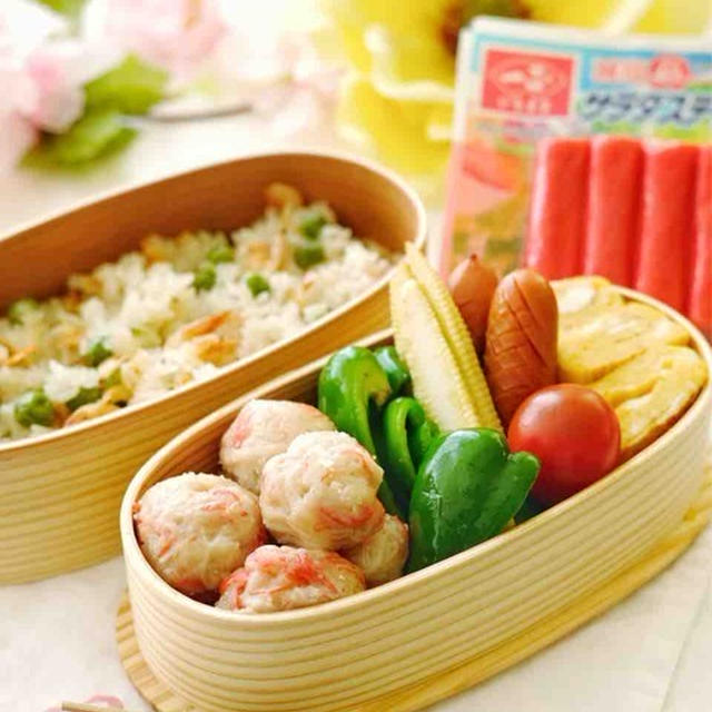 包丁不要！レンジで簡単！作り置きに◎お弁当に◎＊サラダスティックのもちもちチキンボール＊﻿