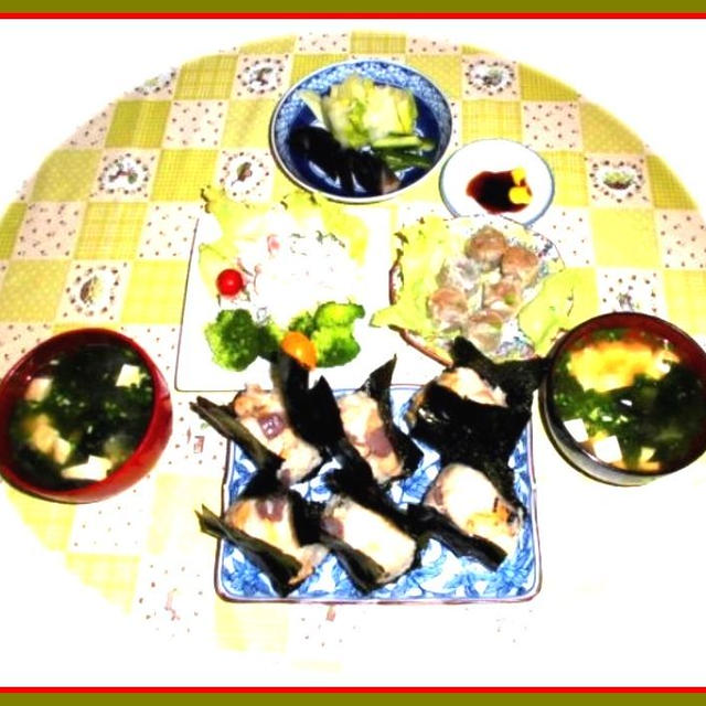 今朝は、おにぎり定食で