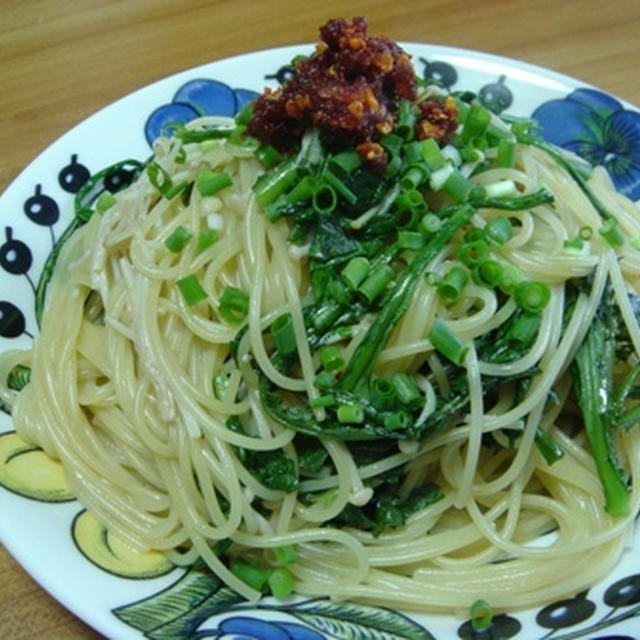 まかないゴハン：春菊とえのきのパスタ。その他。