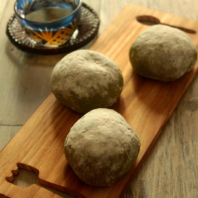 * パンの中に？！米粉と抹茶の豆大福♫