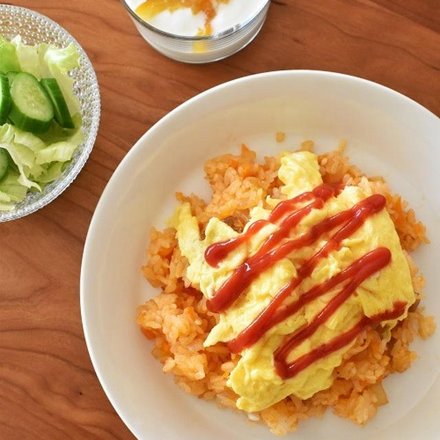 ポークライスの「朝オムライス」
