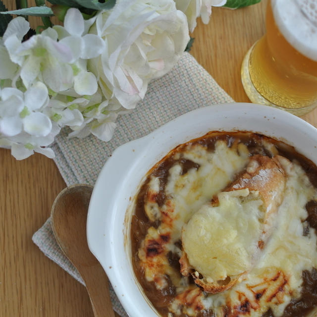 濃厚オニオングラタンスープ♪材料たったの３つ！炒め玉ねぎが甘すぎる！