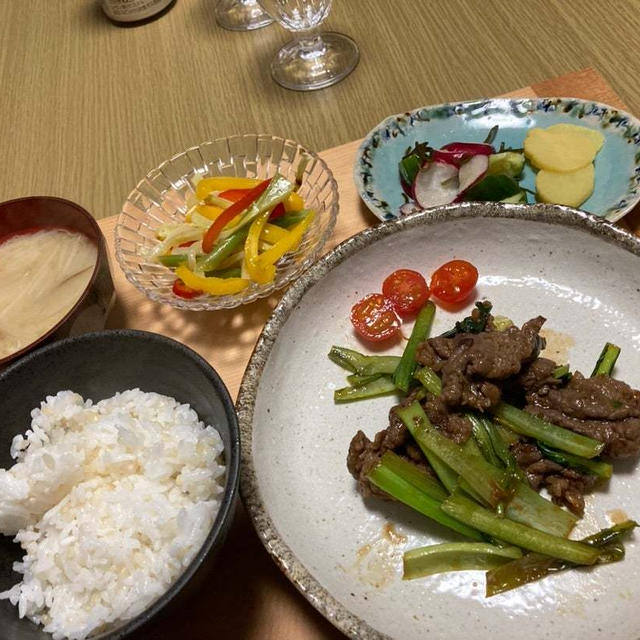 牛肉と小松菜炒めの晩御飯