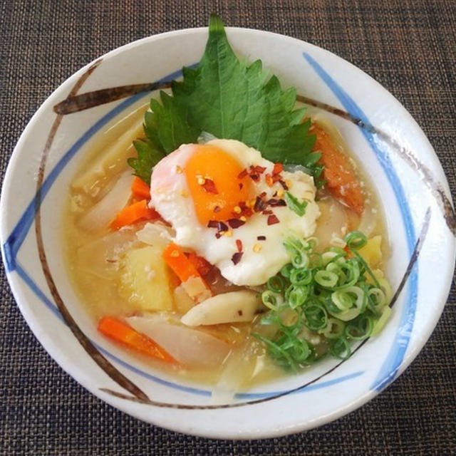 食べやすいを追求・・・落としたまご入り味噌にゅう麺♪・・♪