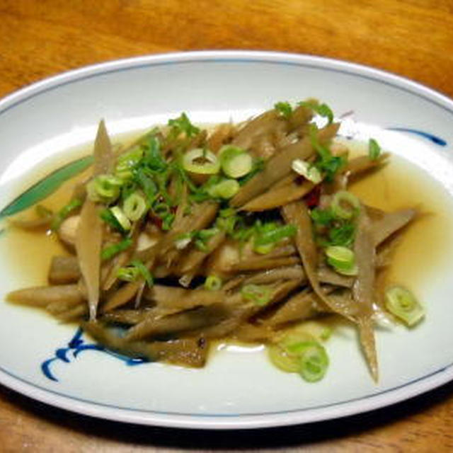 たらとごぼうの甘辛煮。