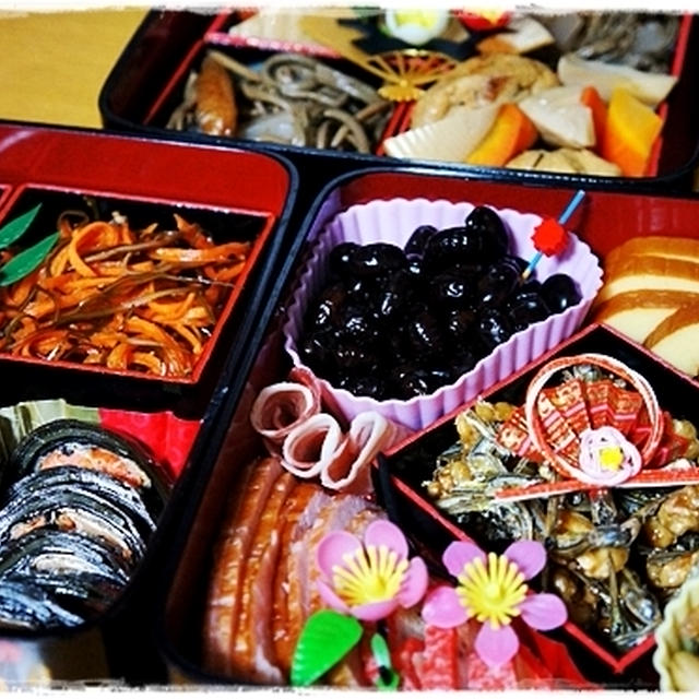 ■2015年お節♪…新年早々負傷した。。(´；ω；`)■あけましておめでとうございます★