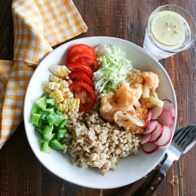 Buffalo Cauliflower Rice Bowlバッファローカリフラワー玄米ボウル