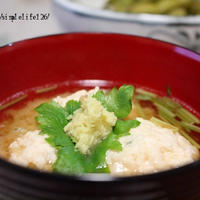 手もみでﾌﾜﾌﾜ！ﾜﾝﾎﾞｳﾙの鶏だんご味噌汁