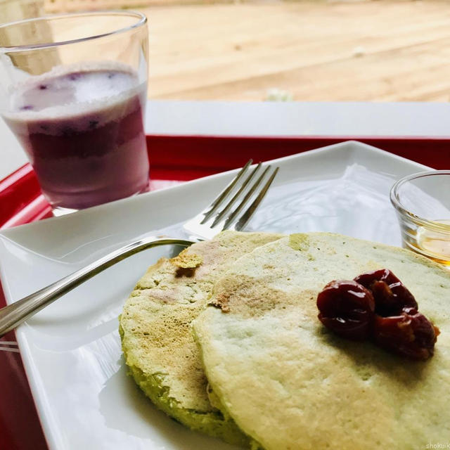 アーモンドパウダーで作る☆お野菜たっぷりパンケーキ