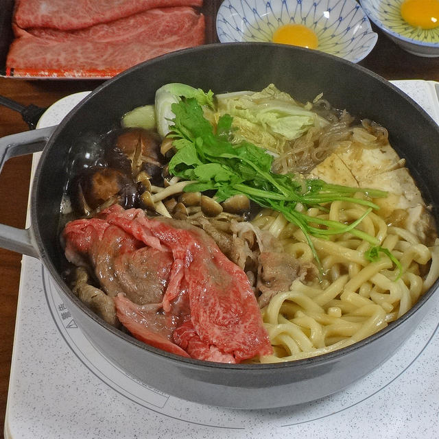 ガッツリ！牛肉で甘辛すき焼きうどん