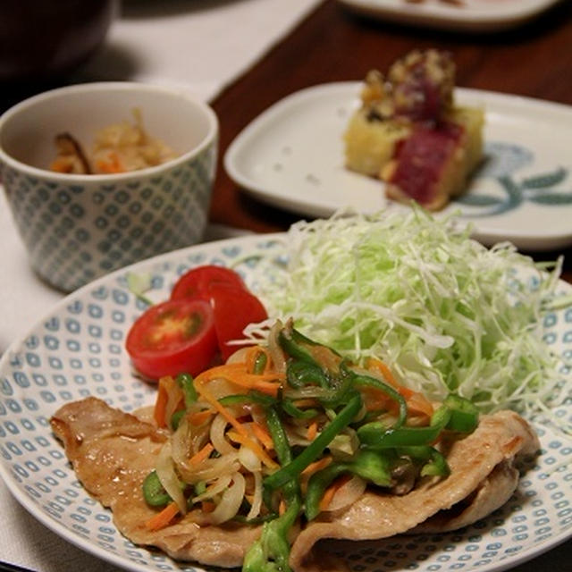 野菜たっぷり豚肉の生姜焼き。新しいキッチン用品。