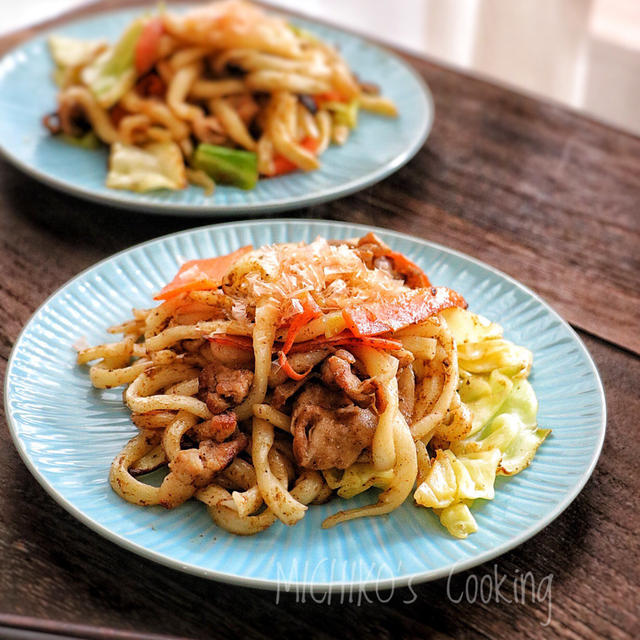 【レシピ有り】バター醤油風味の焼きうどん