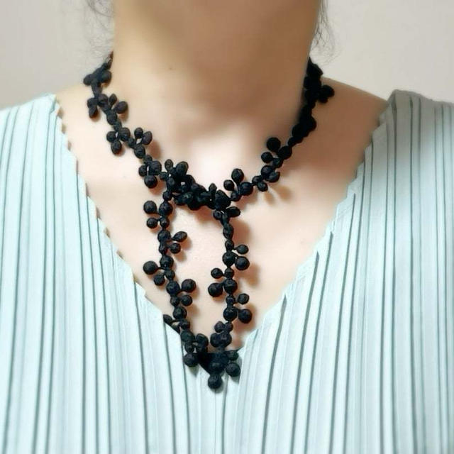 【刺繍ラリエット　L-Prati （エルプラティ）　ネックレス　ブレスレット】