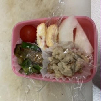 今日のメインは、なすの味噌炒め