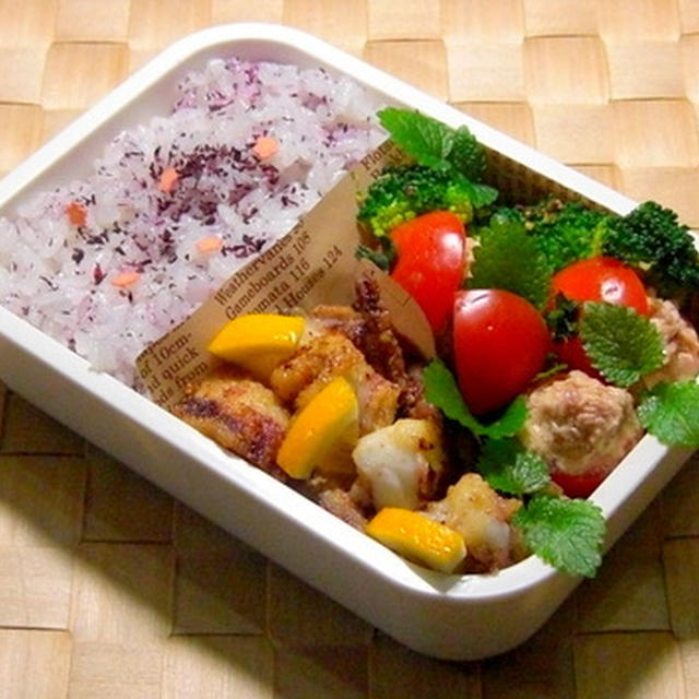 イカ唐揚げ弁当