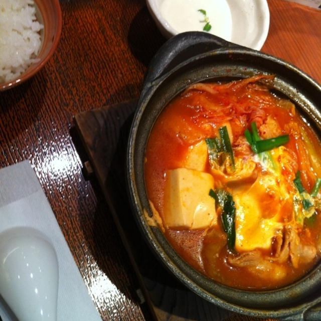キムチ鍋でカロリーOK