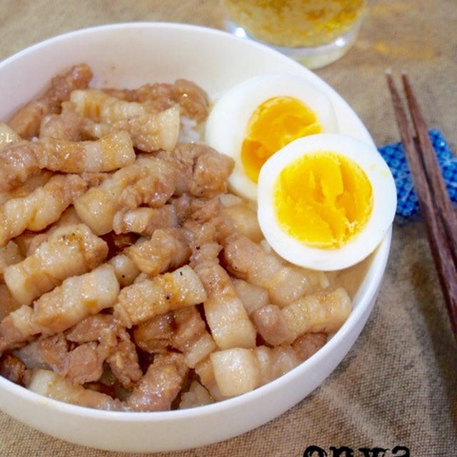 【胃袋掴む系♡間違いない♡♡こってりてりてり豚バラ卵丼♡】