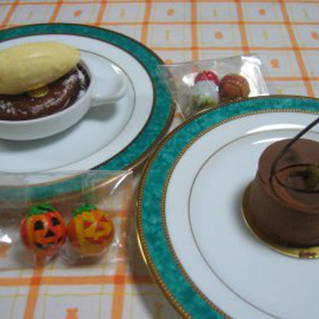 カファレル　ハロウィンチョコとケーキ