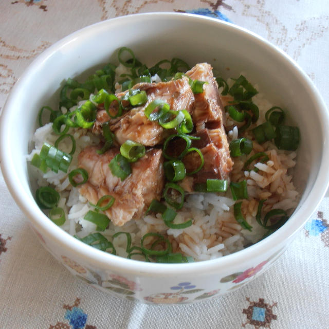 鯖缶丼