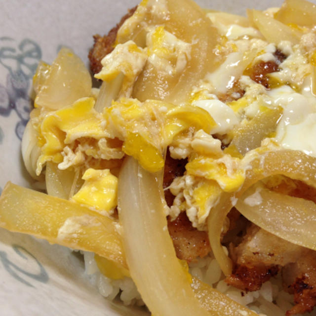 追いがつおつゆを使って簡単美味しいカツ丼