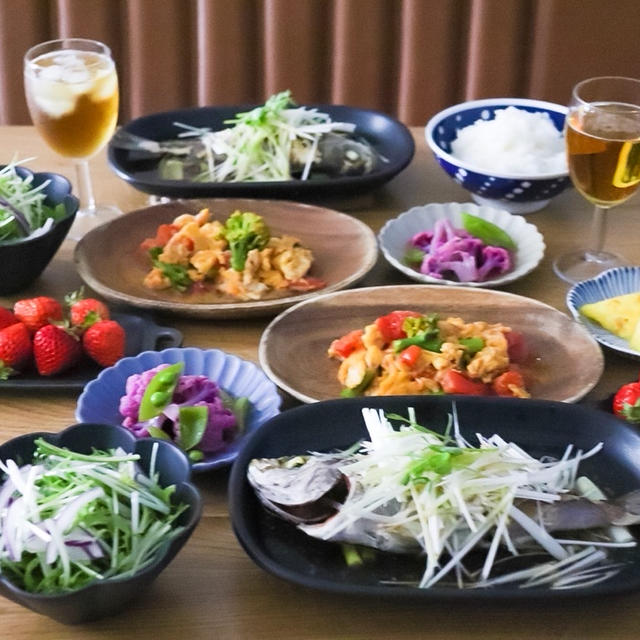 ヘルシーな蒸籠蒸し「イサキの中華風姿蒸し」