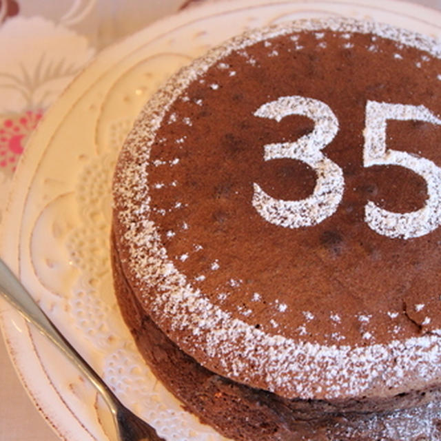 ３５歳の　Birthday cake　「ガトーショコラ」