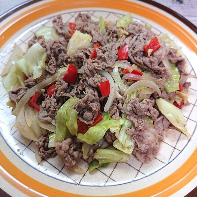 キャベツとピーマンと牛肉炒め