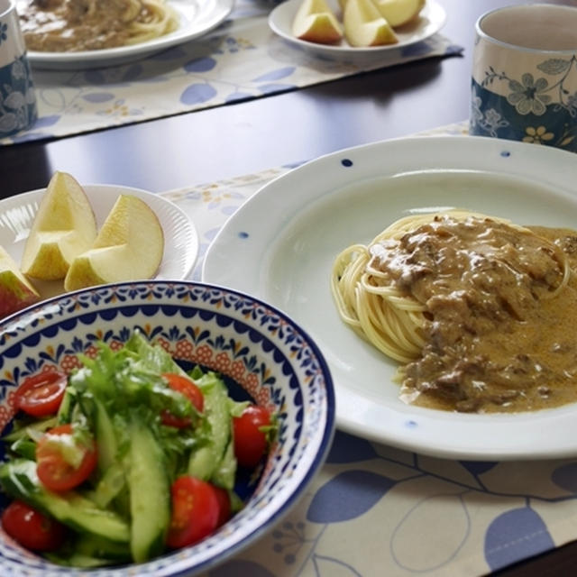 いい感じ♪欧風カレーリメイク朝パスタ　と　ネコのエステ