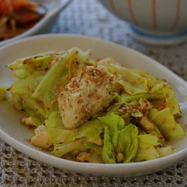 キャベツと豆腐の炒めたの