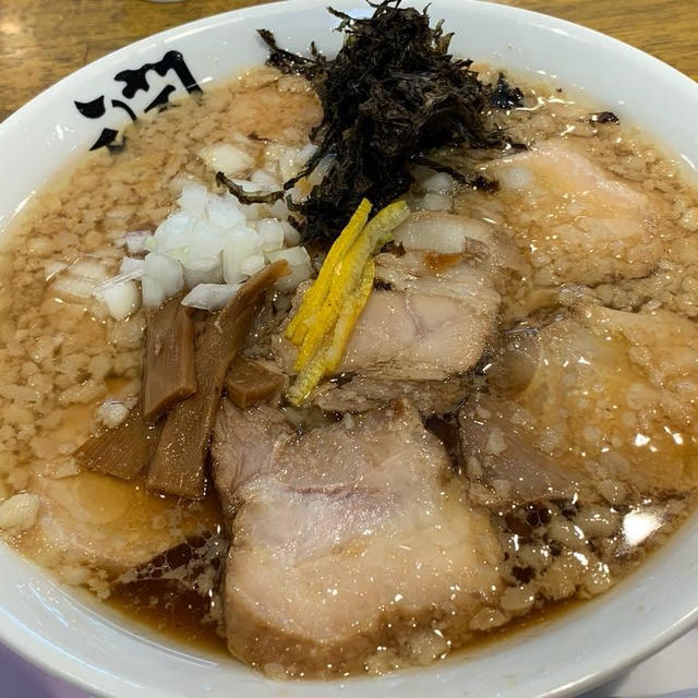燕三条らーめん潤新潟ふるさと村店でこってり太麺らーめん食べました。　