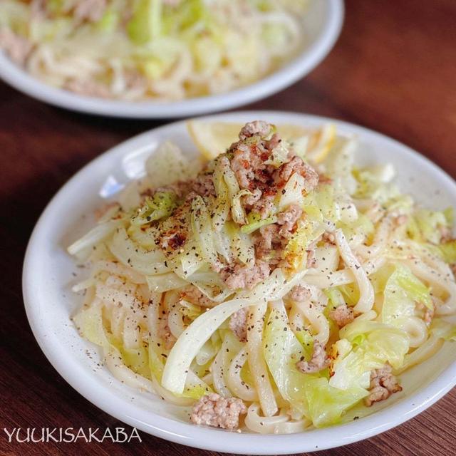 キャベツたっぷり！ひき肉でうまっ、ぱぱっと焼うどん！