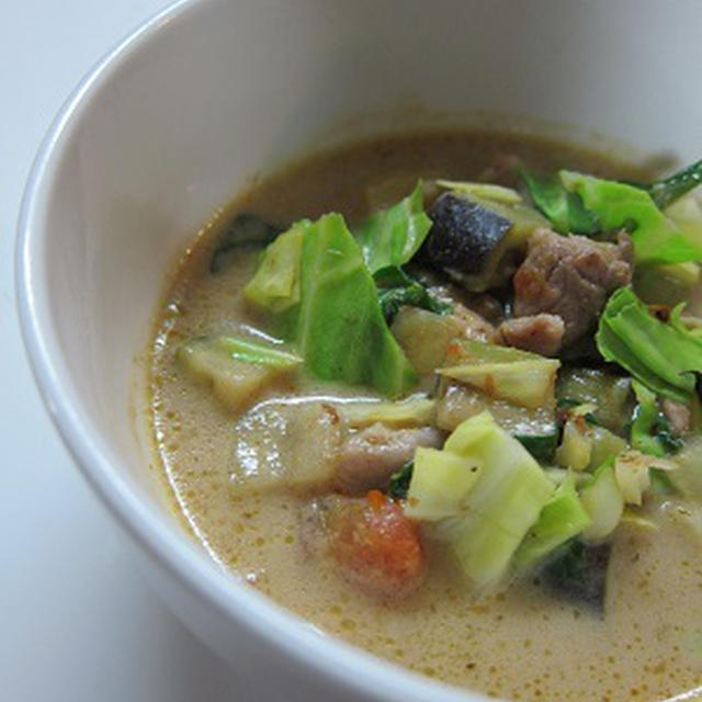 シャキシャキ野菜のグリーンカレー