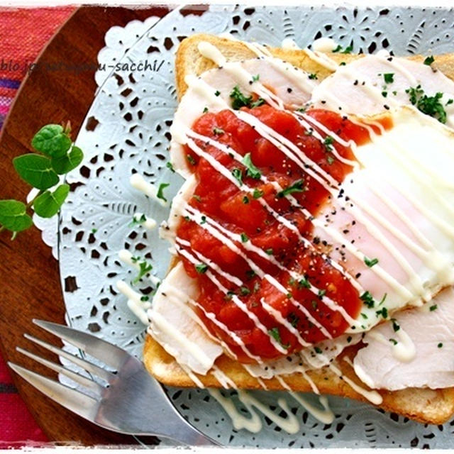 ボリューム満点朝ご飯！しっとりハムdeトマソース親子トーストと夫弁。