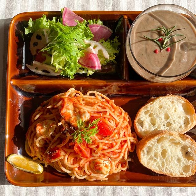 ＊トマトのモッツァレラチーズパスタ＊