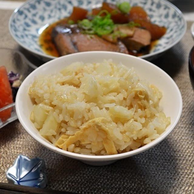 なんか久々に感じる和な晩御飯！～菊芋ご飯とぶり大根～