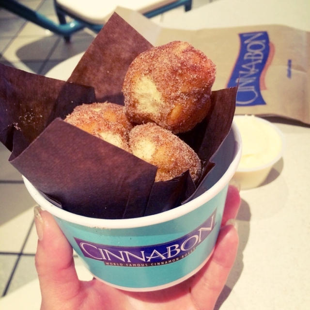 Cinnabon