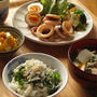 春菊としらすの混ぜご飯、イカのさっと煮ほか季節野菜たっぷり定食♪