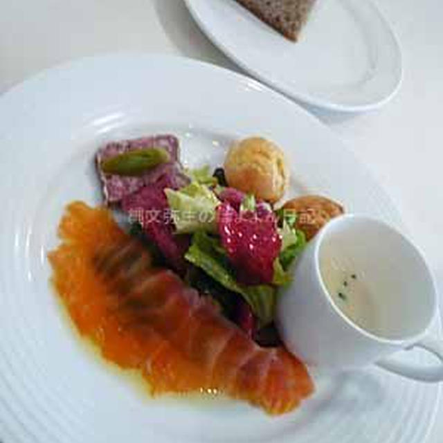 ひとりめし＆ELLE a tableとコラボレーションのアペリティフをオトクに楽しめる情報