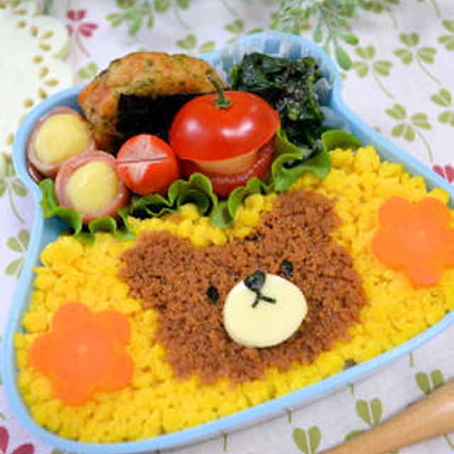 くまのがっこう*ジャッキーのそぼろ弁当