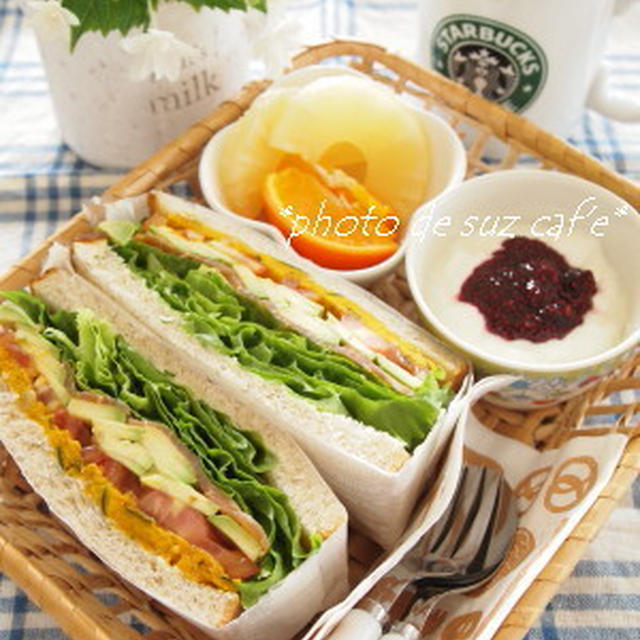 わんぱくサンド　de　ピクニック風ブランチ。。。